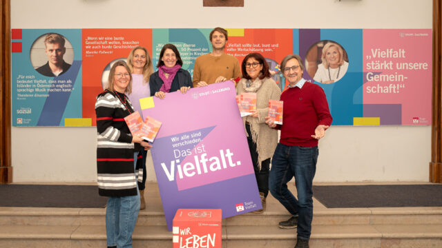 v.l.: Eva Spießberger (Leiterin Team Vielfalt), Susanne Krimpelstätter (Förderungen), Ulli Stefflbauer (Integration/Sprachförderung), Lukas Holzmann (Jugendbeauftragter), Andrea Kircher (Behindertenbeauftragte), Peter Ebner (Behindertenbeauftragter)